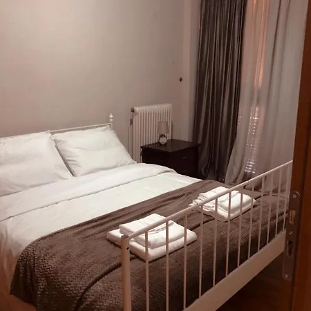 Apartment Spartan Townhouse 3 Leonidas