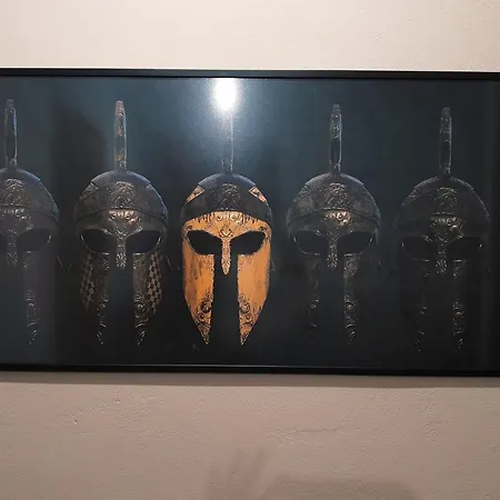 Spartan Townhouse 3 Leonidas