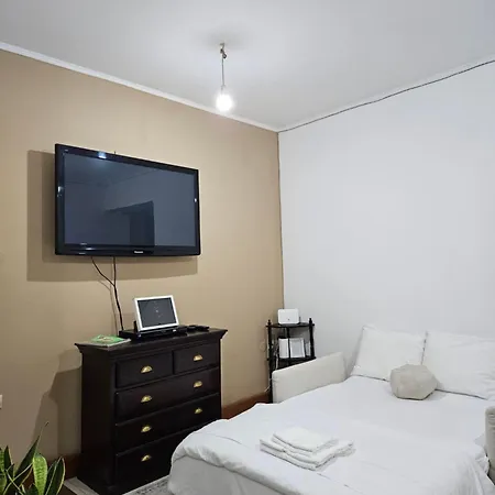 Spartan Townhouse 3 Leonidas דירה *