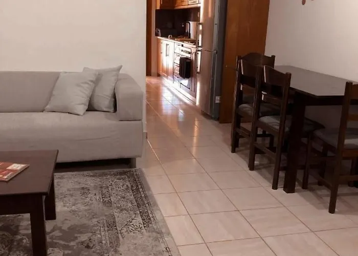 Spartan Townhouse 3 Leonidas